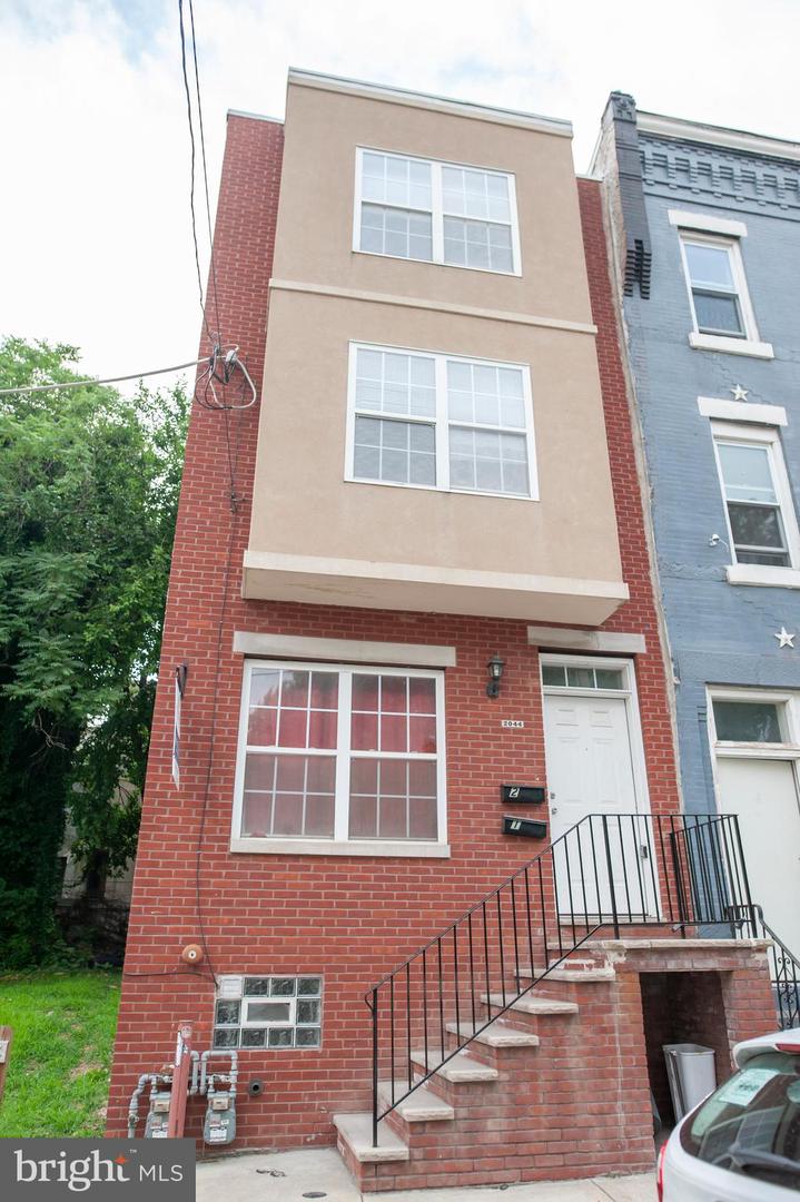 2044 N 18th St #b Property Photo 1