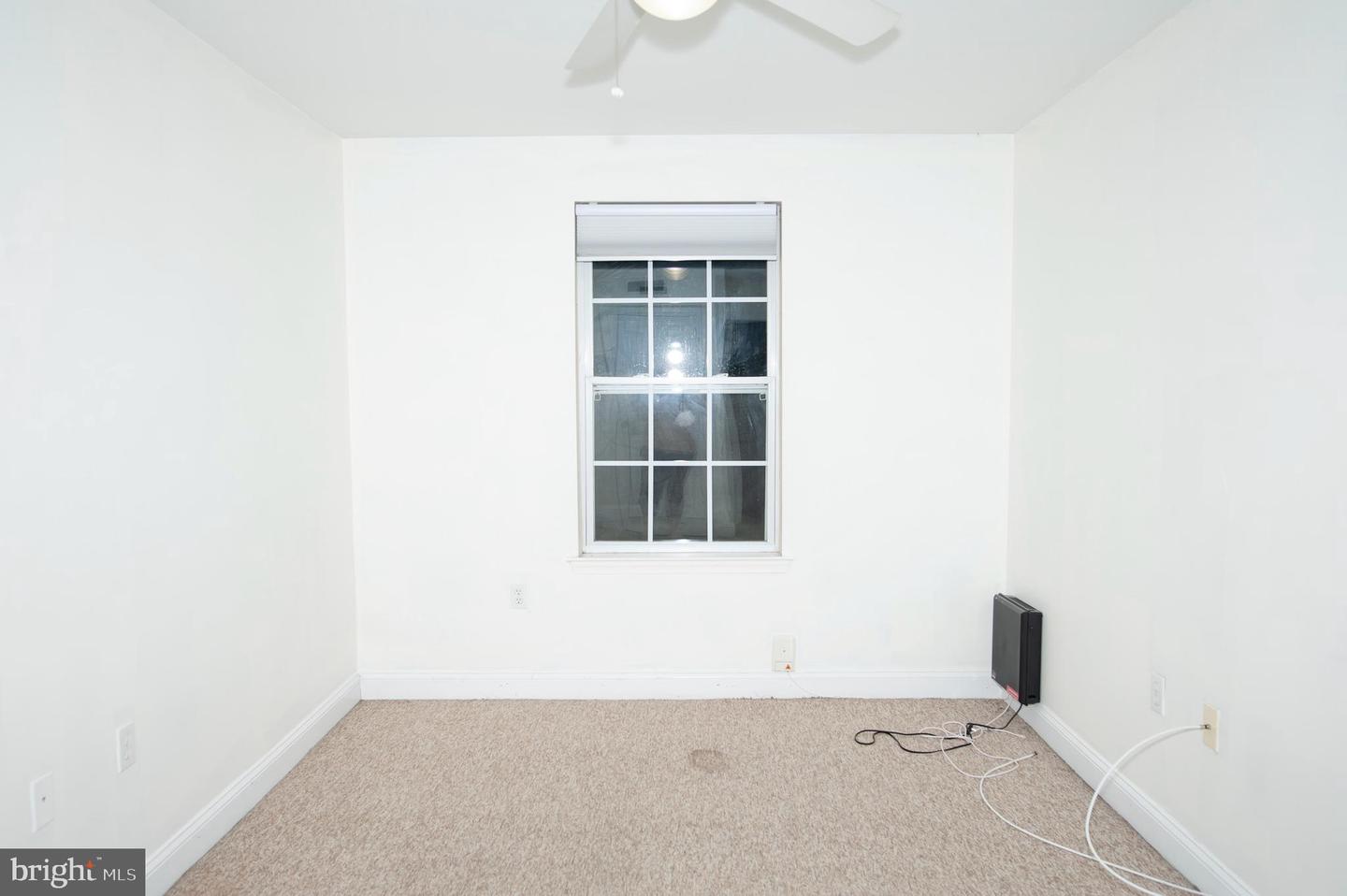 2044 N 18th St #b Property Photo 7