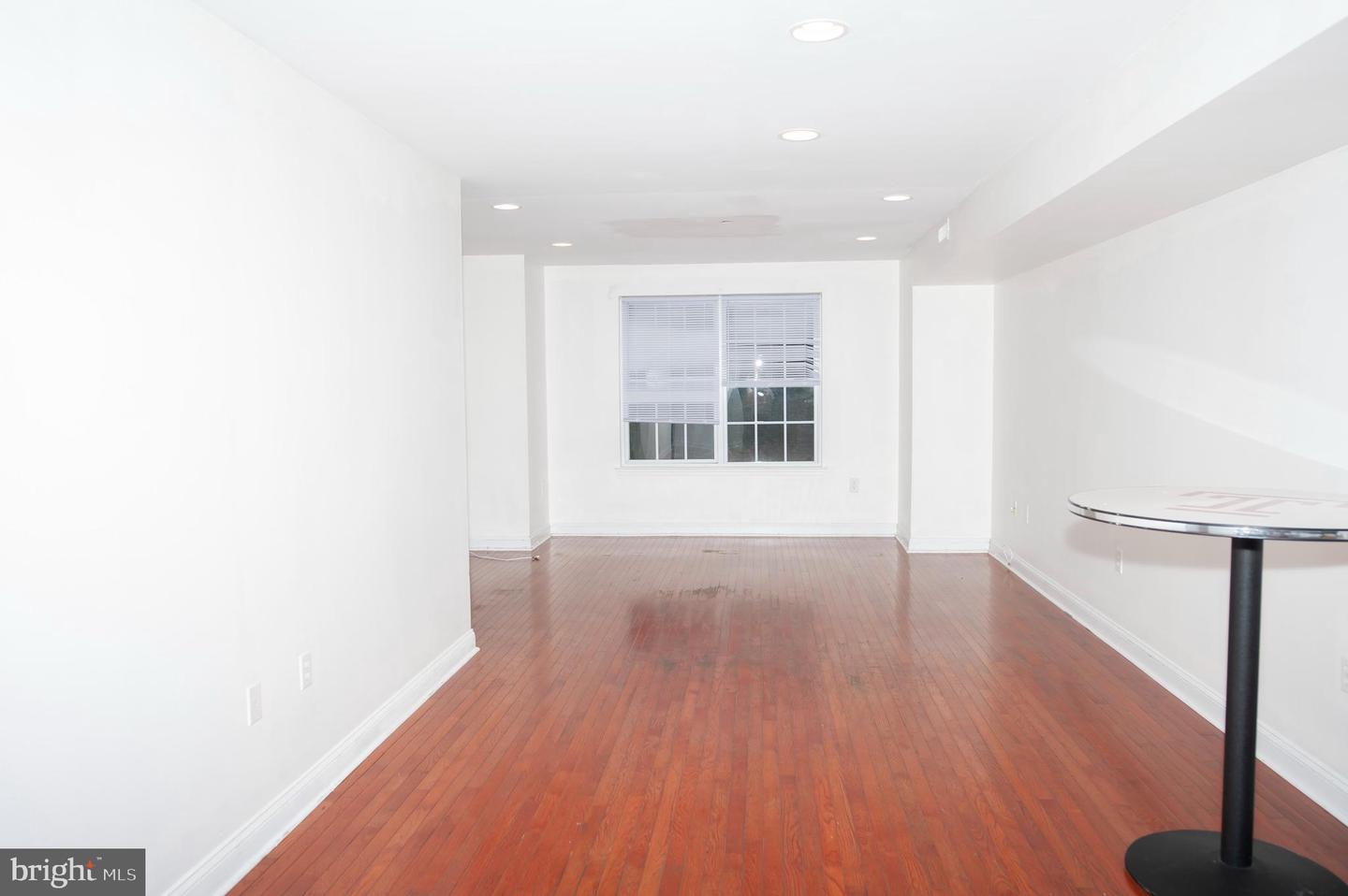 2044 N 18th St #b Property Photo 14