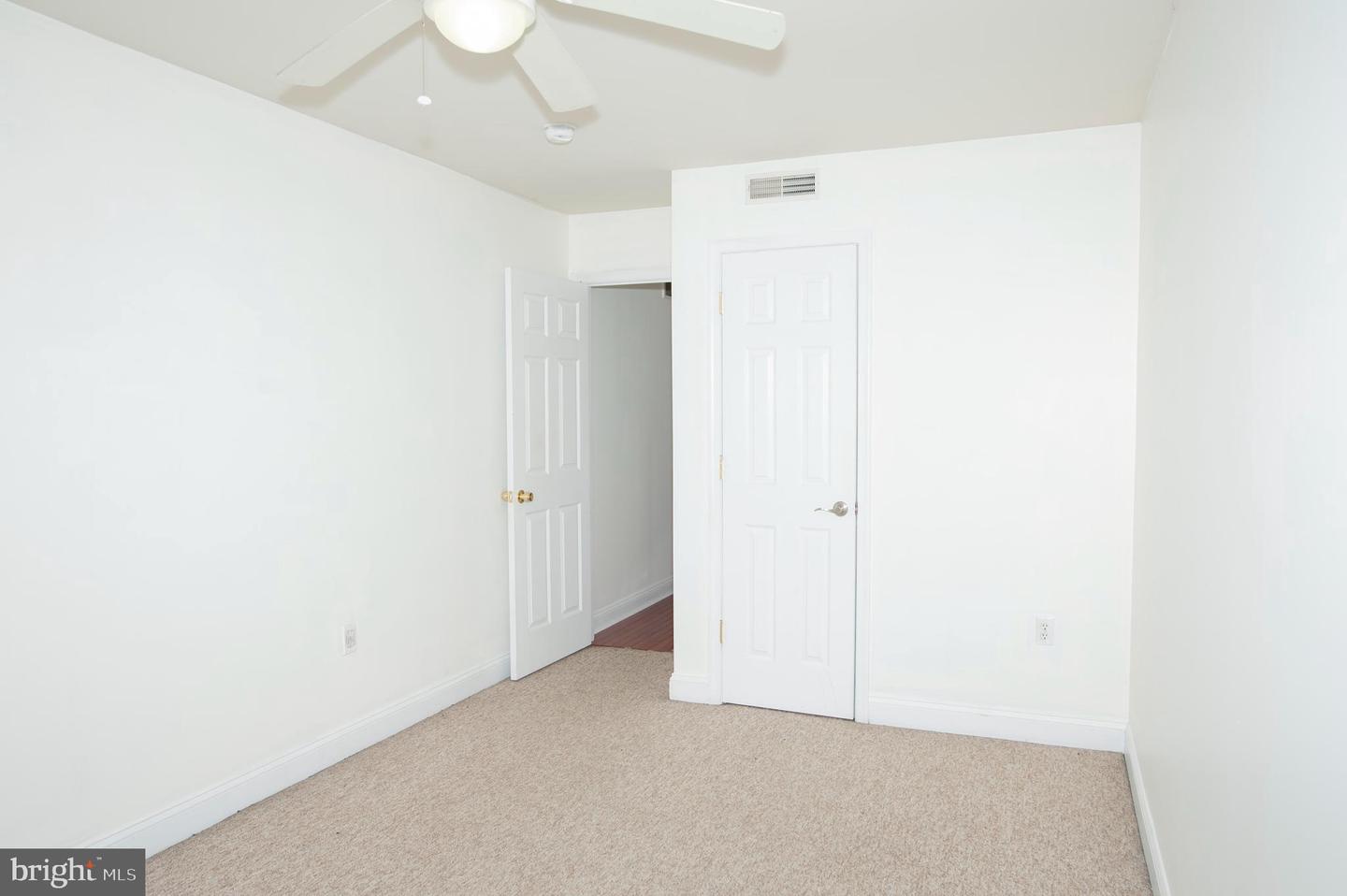 2044 N 18th St #b Property Photo 19