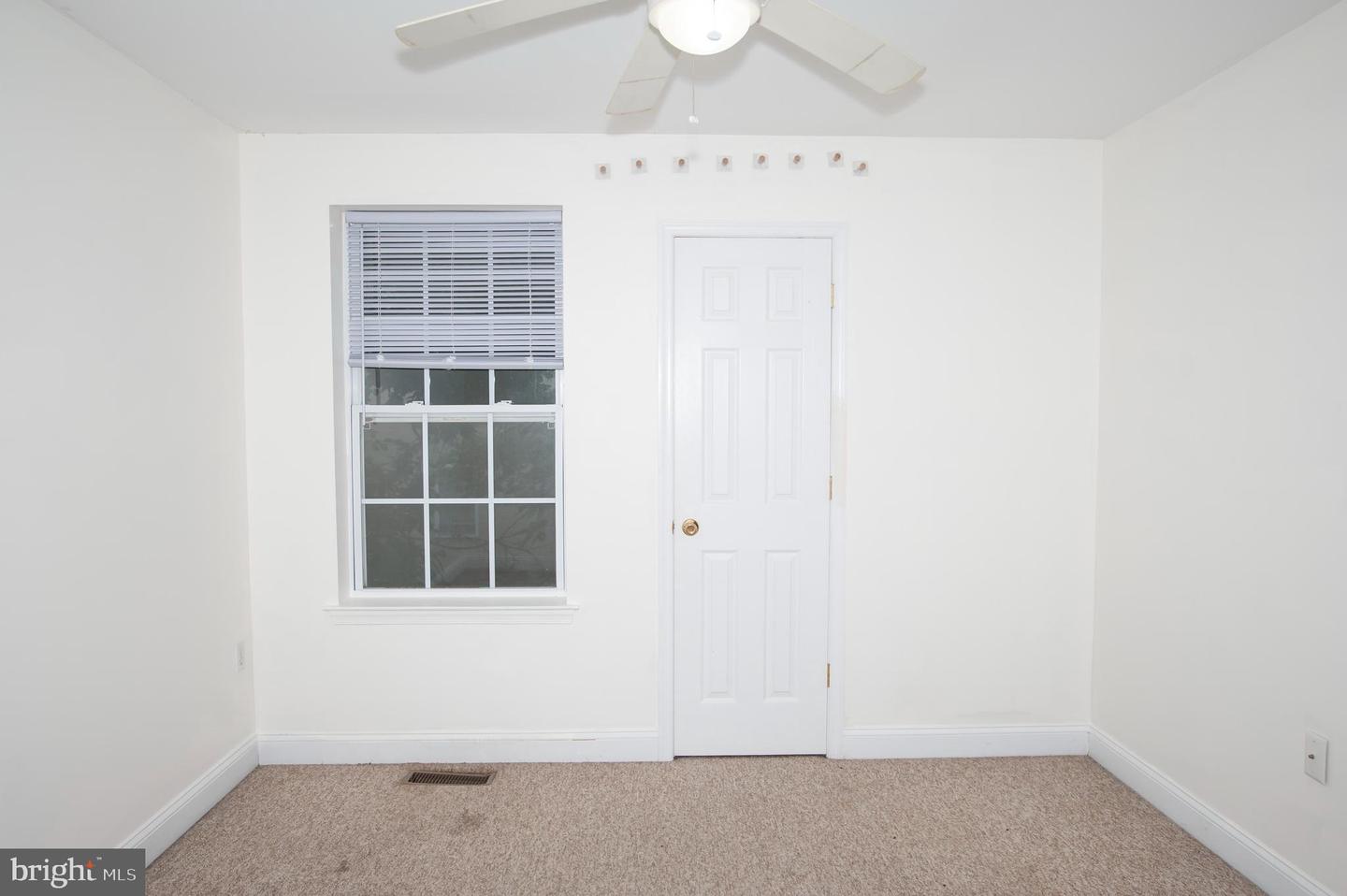 2044 N 18th St #b Property Photo 21