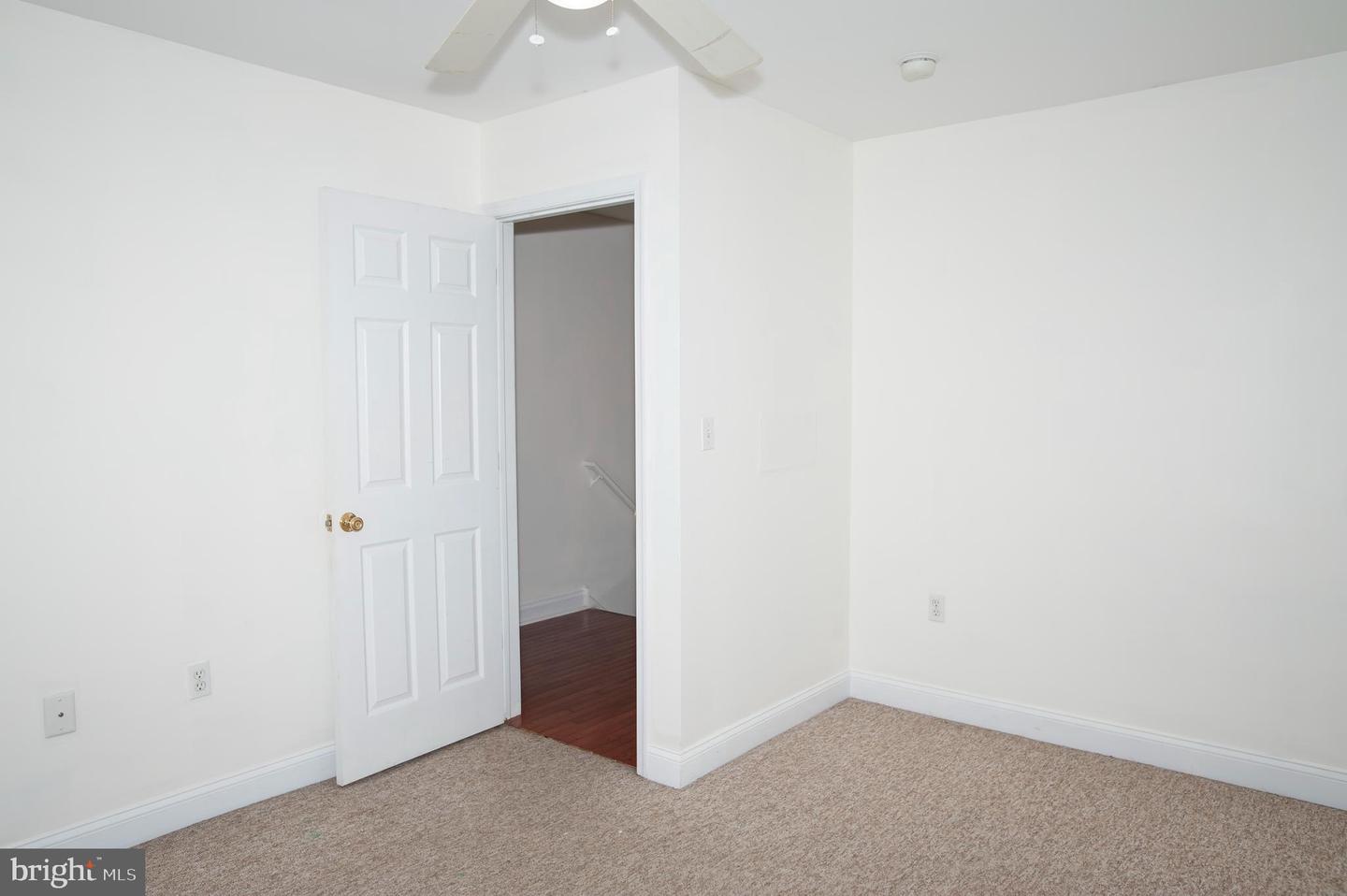 2044 N 18th St #b Property Photo 22