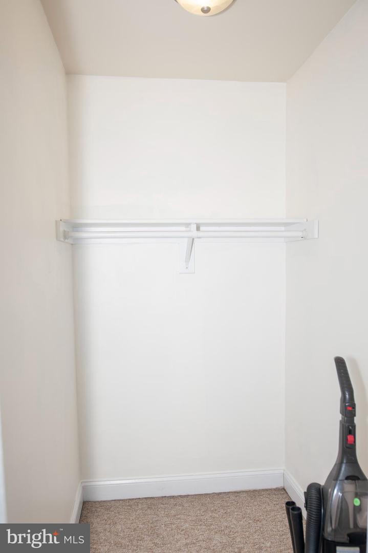 2044 N 18th St #b Property Photo 31