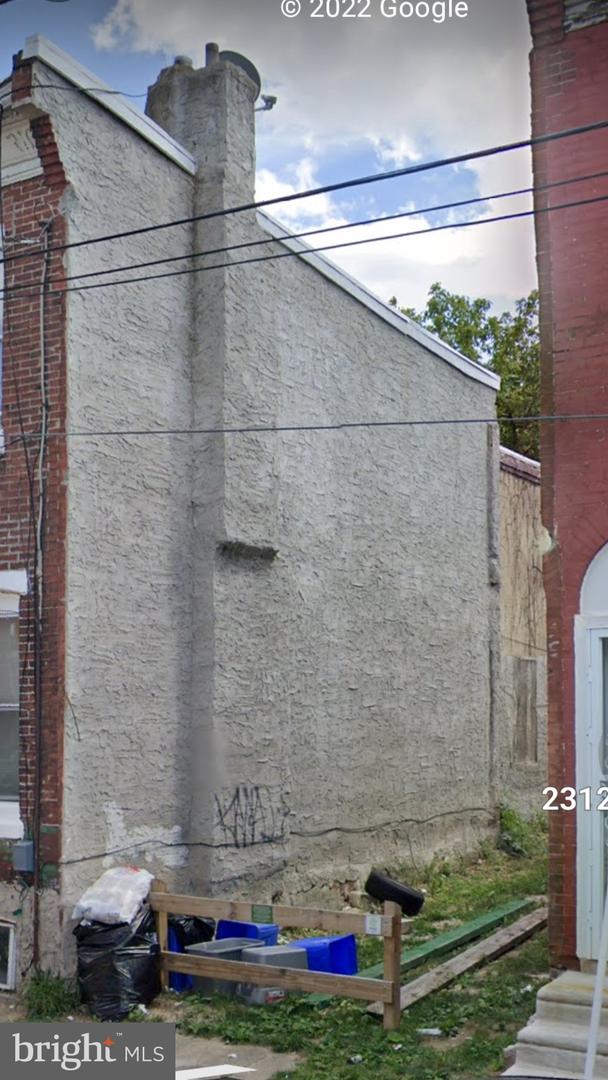 2312 Turner St Property Photo 1