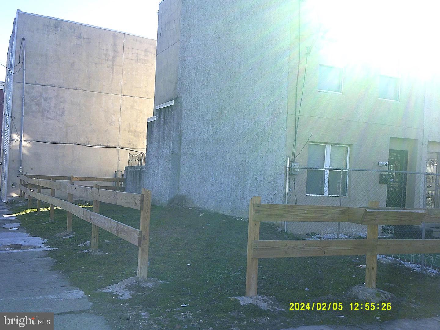 2561 N 11th St Property Photo 1