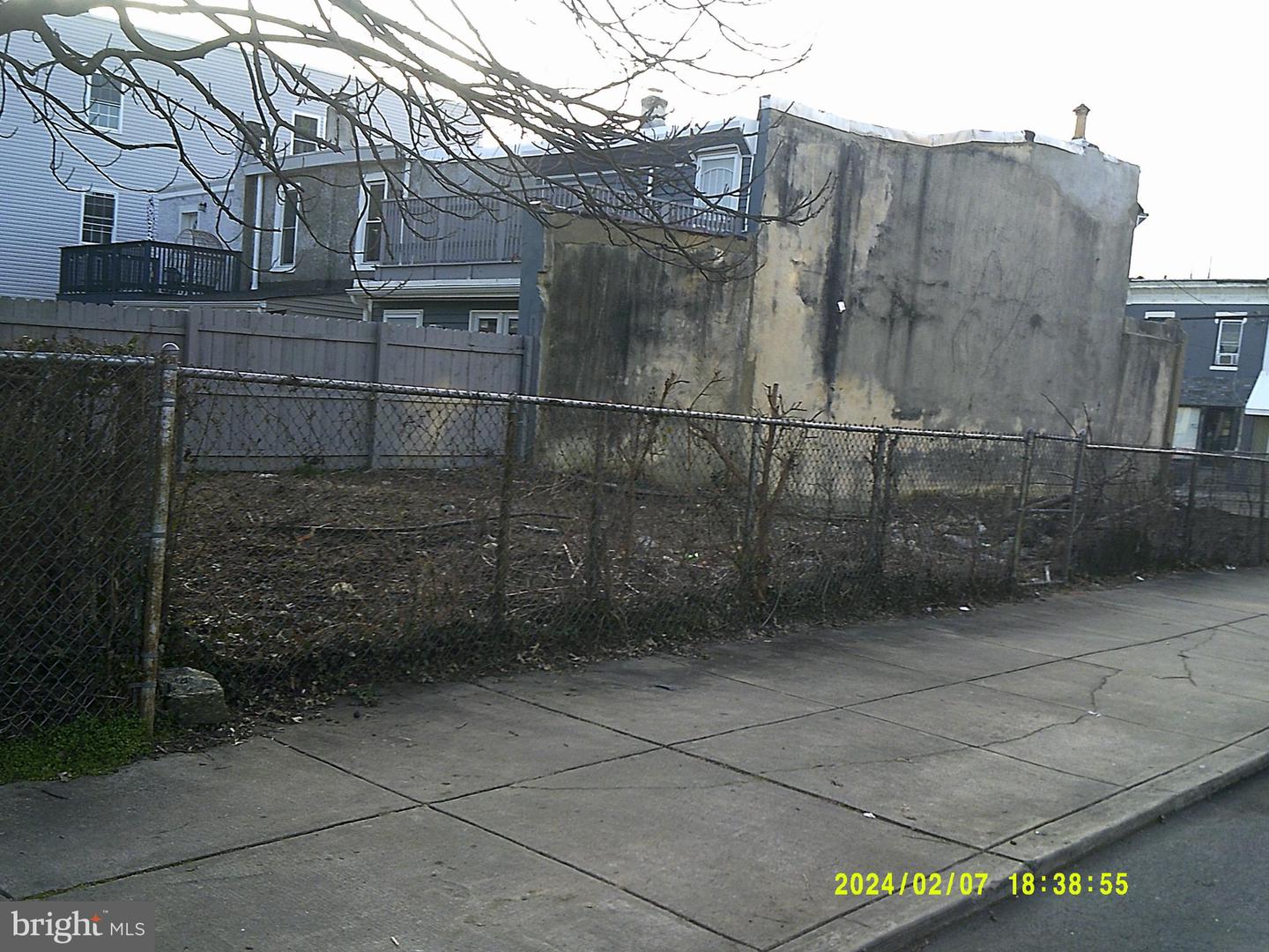 5238 Morris St Property Photo 1