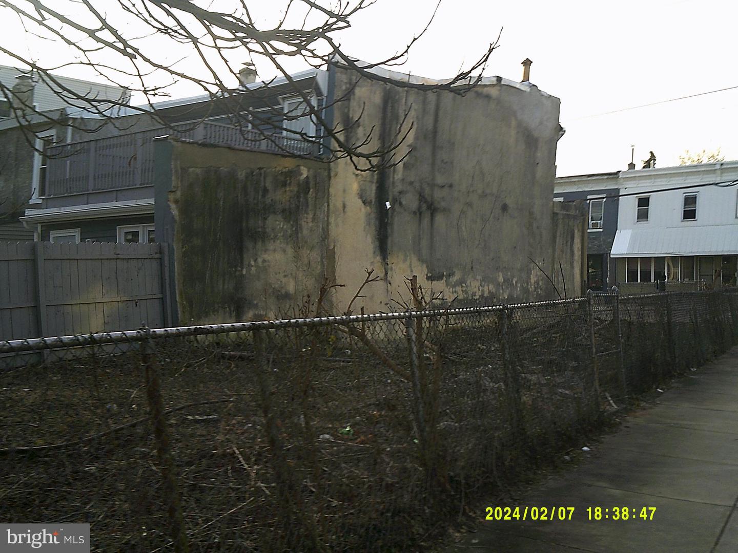 5238 Morris St Property Photo 2