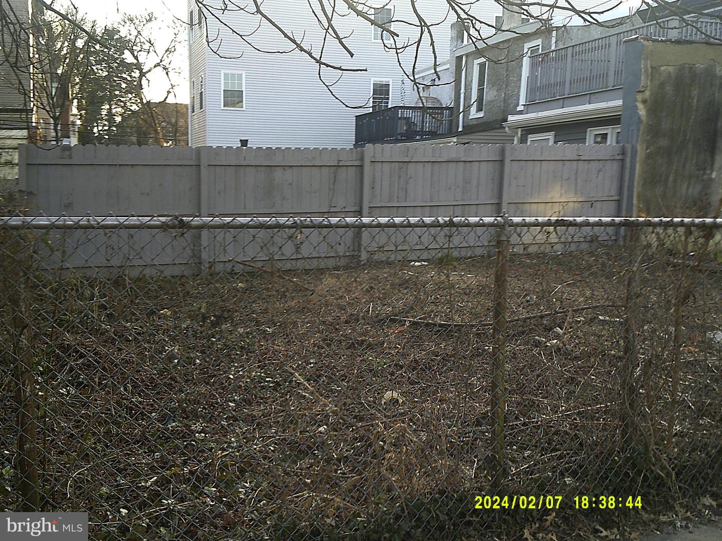 5238 Morris St Property Photo 3