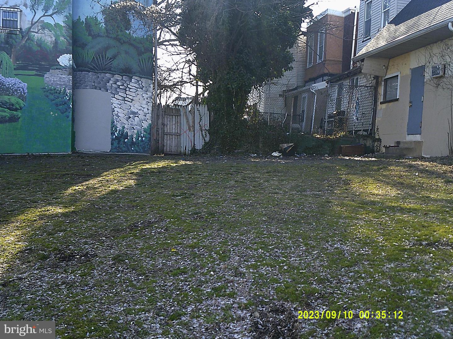 4734-44 Oxford Ave Property Photo 3