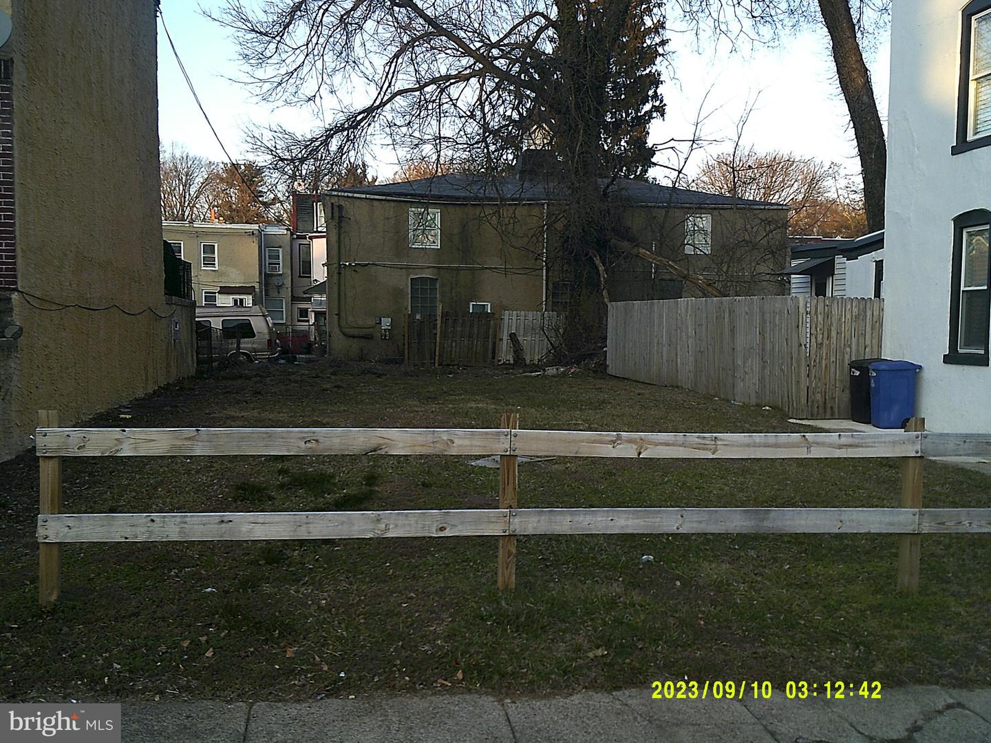4995 Sheldon St Property Photo 2