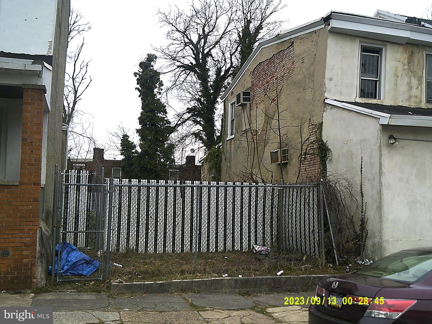 5527 SPRAGUE ST Property Photo 1