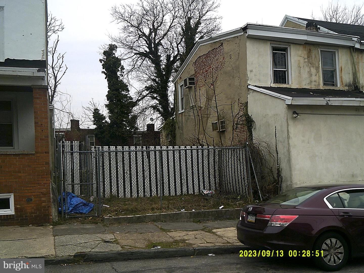 5527 Sprague St Property Photo 2