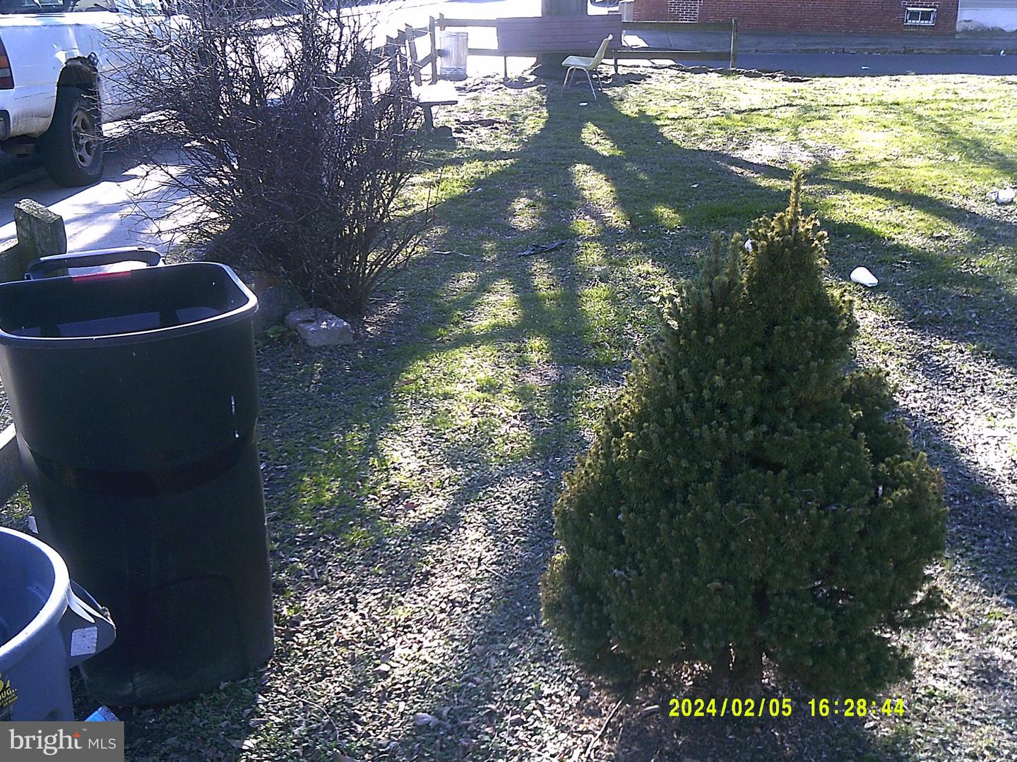 1844 Wilmot St Property Photo 2