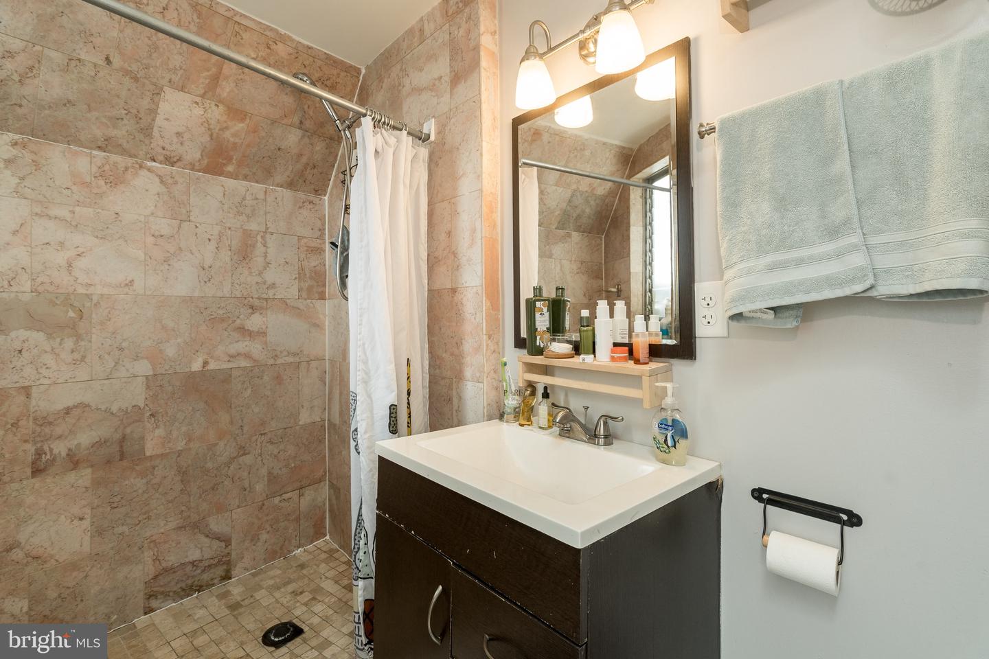 1307 Mifflin St Property Photo 25