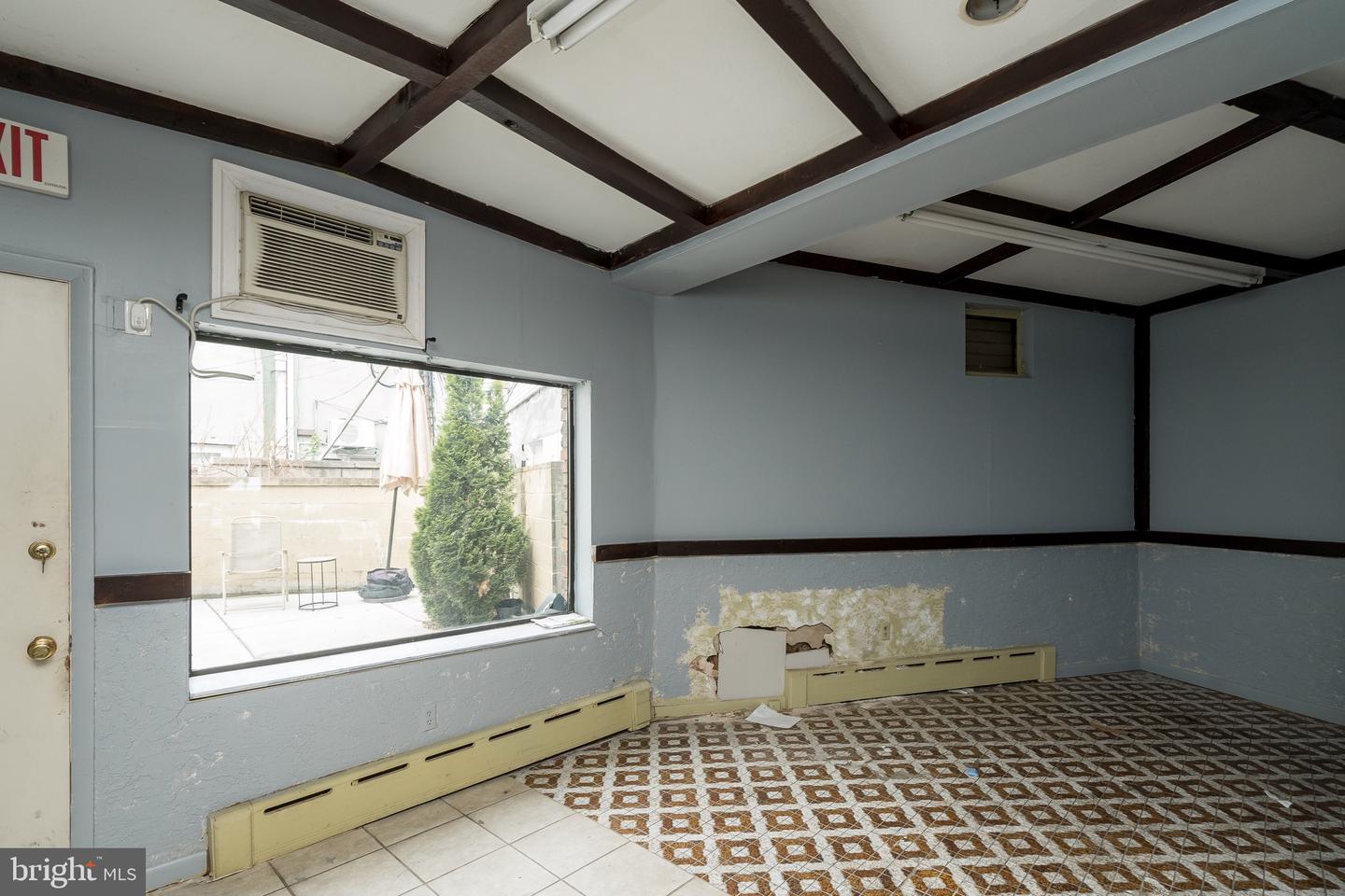 1307 Mifflin St Property Photo 29