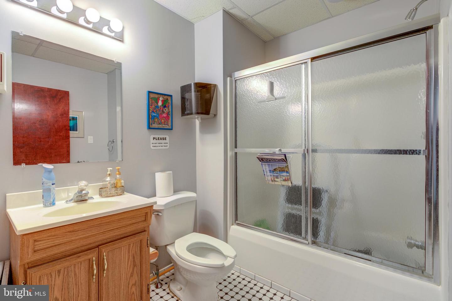 1026 Winter St Property Photo 24