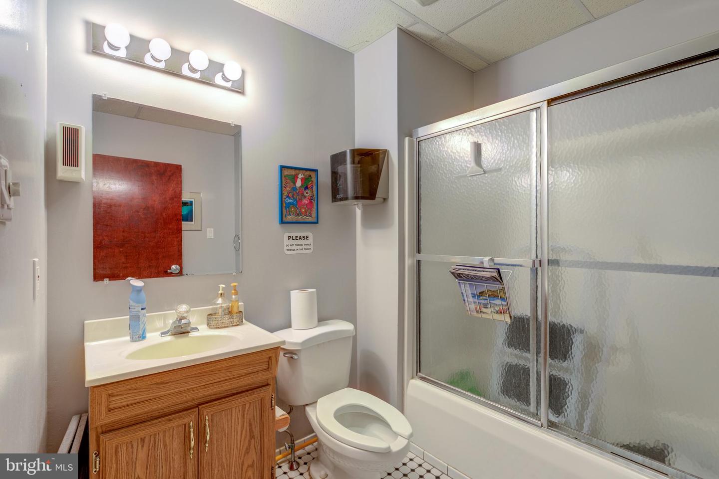 1026 Winter St Property Photo 25