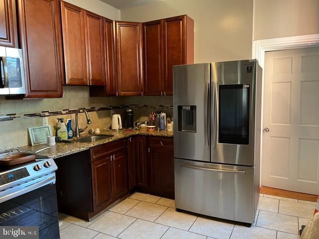 310 W Earlham Ter Property Photo 4