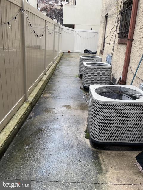 225 Green St Property Photo 3