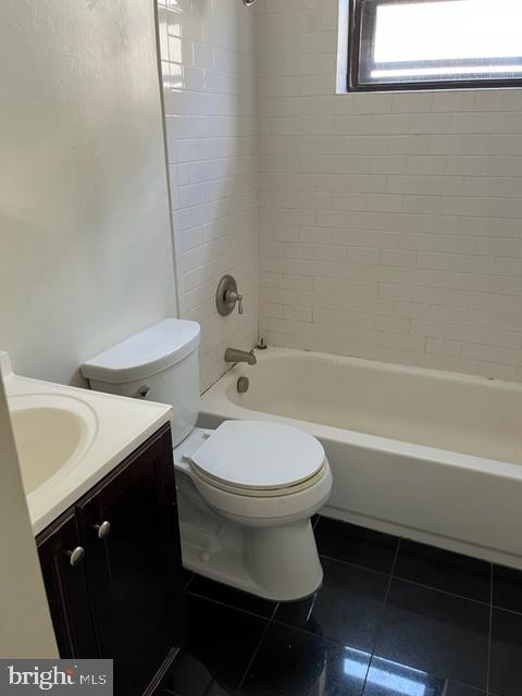 225 Green St Property Photo 12