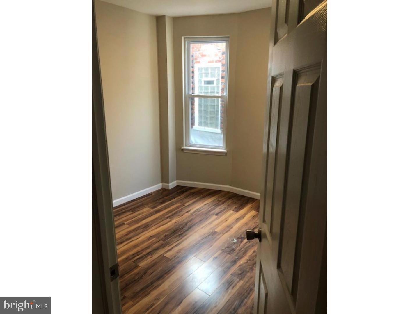 5327 Pine St Property Photo 6
