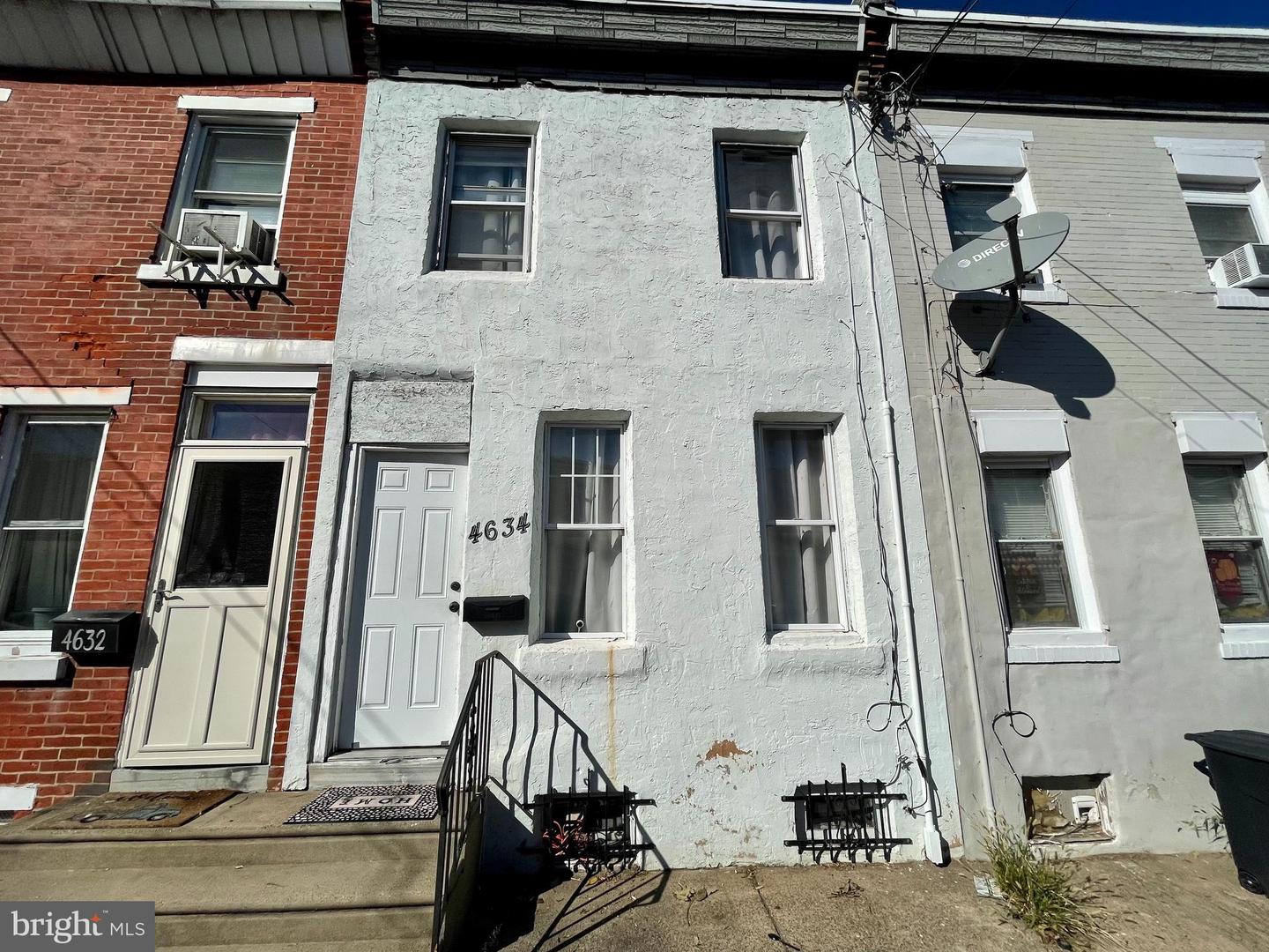 4634 Melrose St Property Photo