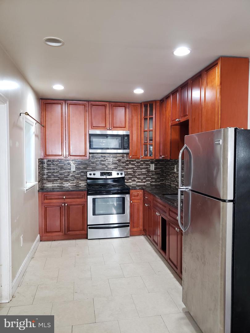 2811 Cantrell St Property Photo 3