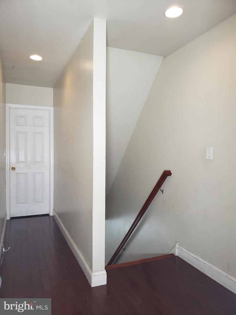 2811 Cantrell St Property Photo 4