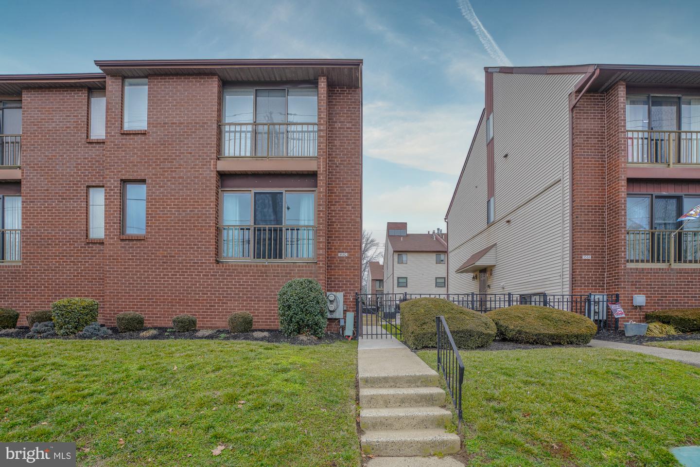 9582 State #1st Floor Property Photo