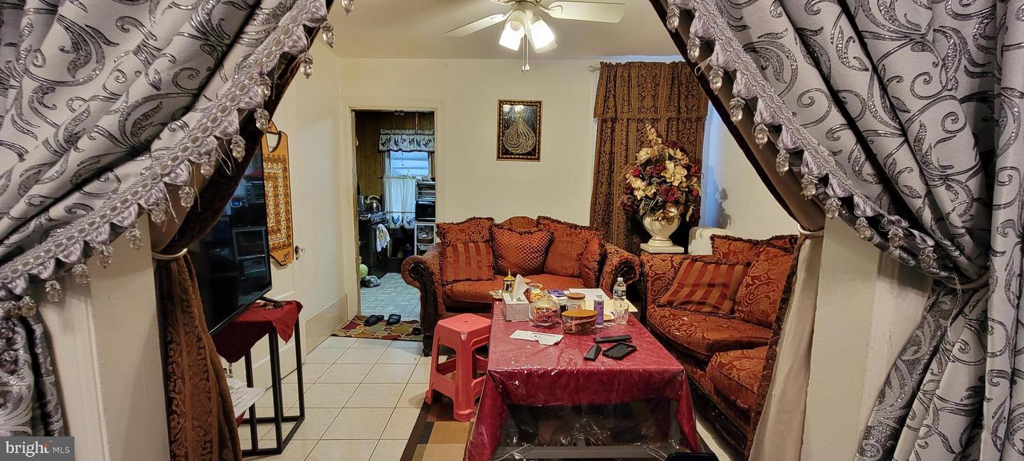 5211 Hawthorne St Property Photo 14