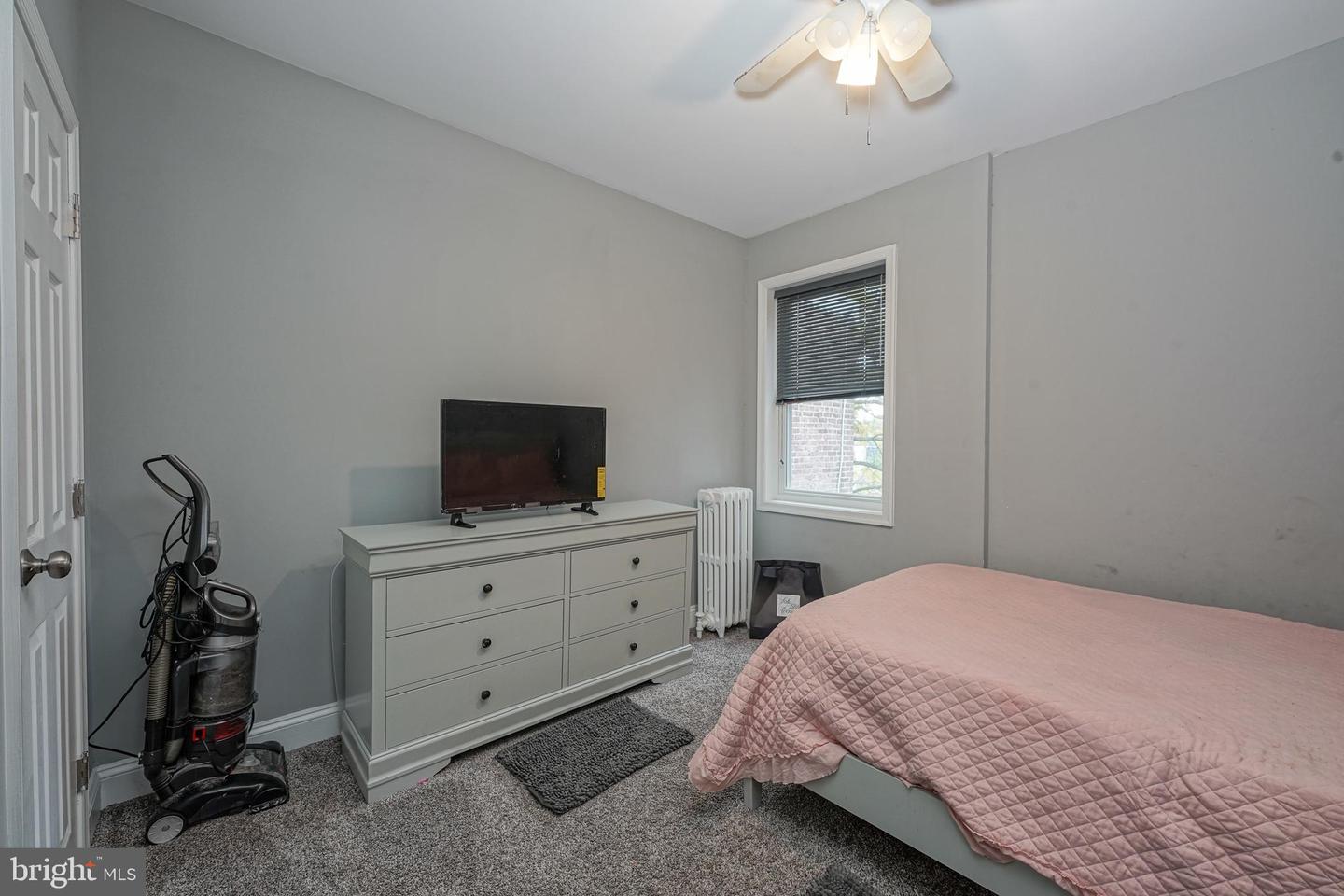 4822 Knox St Property Photo 22