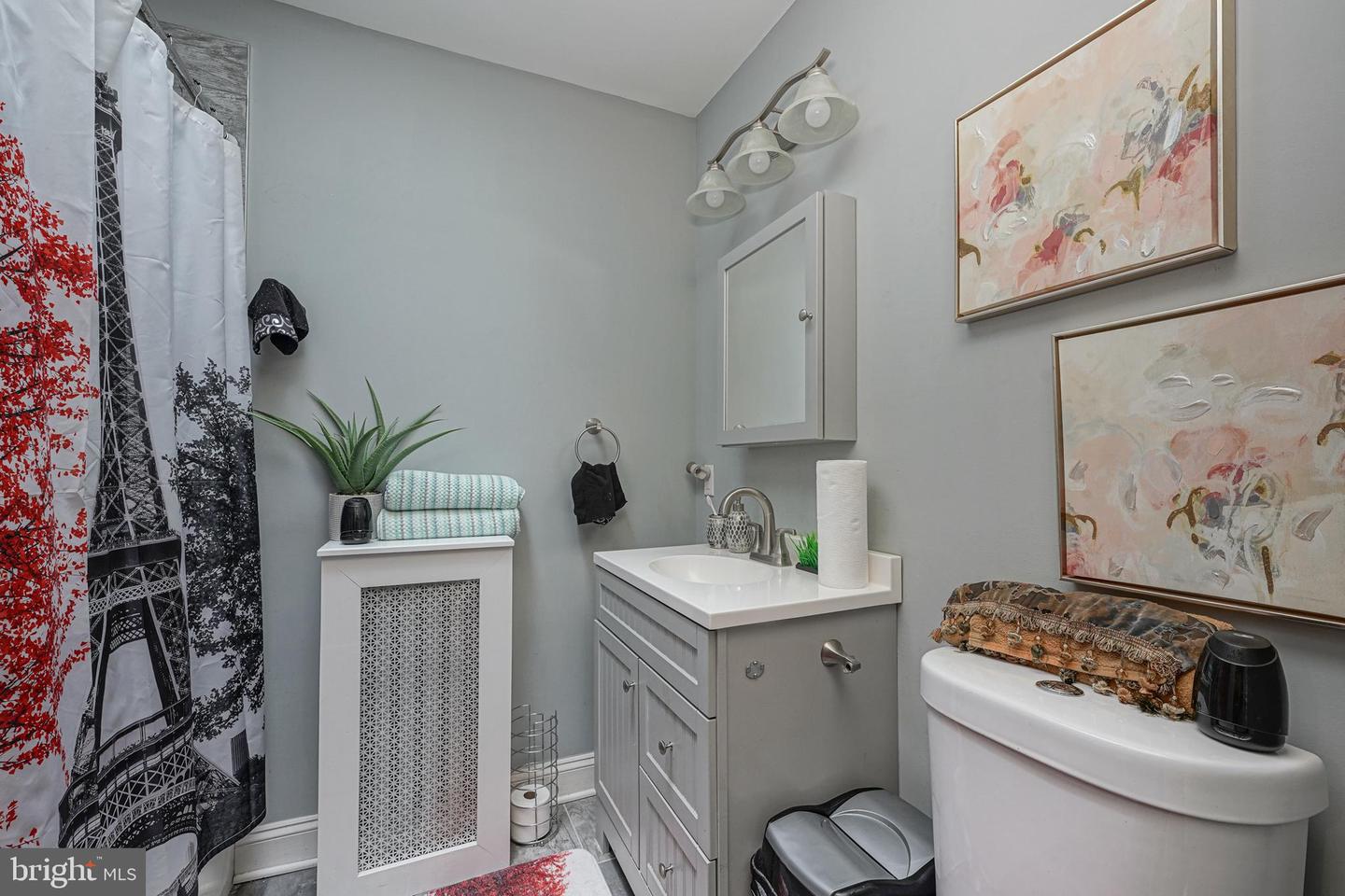 4822 Knox St Property Photo 28