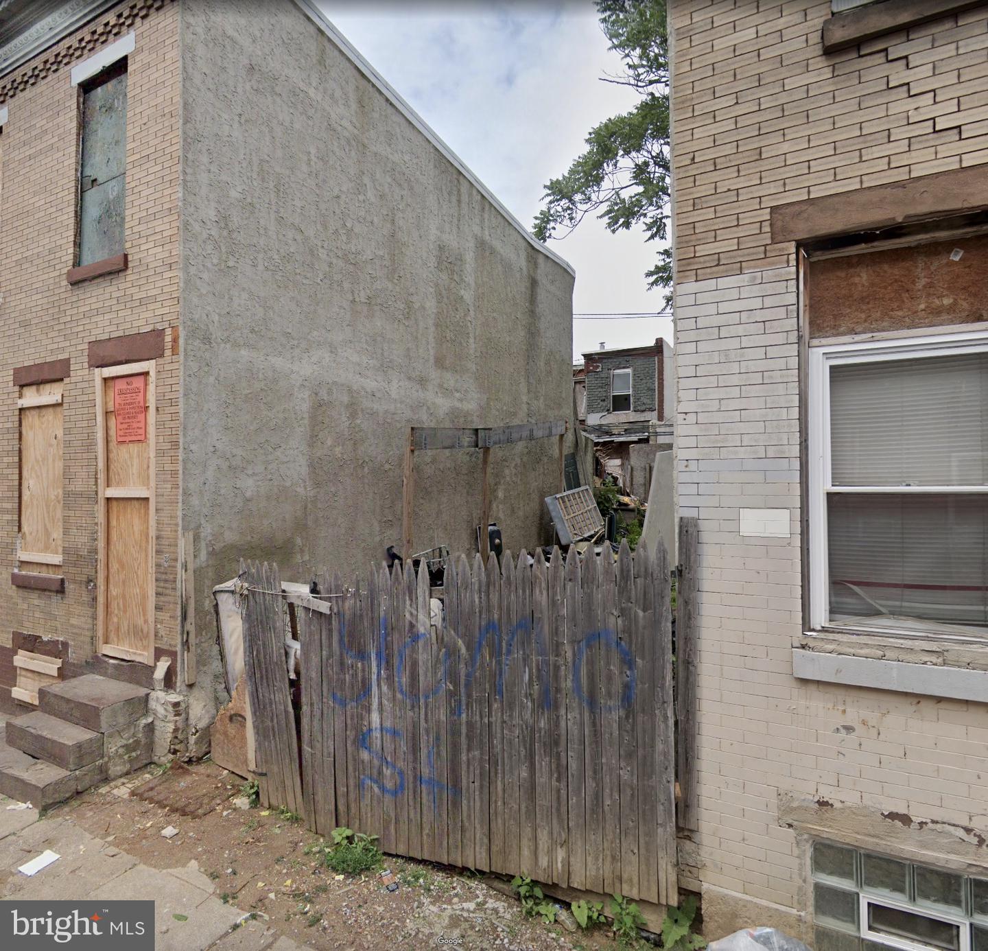 3218 N Randolph St Property Photo
