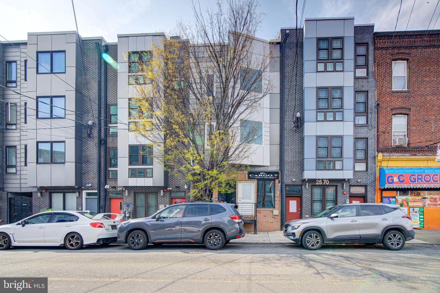 2568 Frankford Ave Property Photo 14