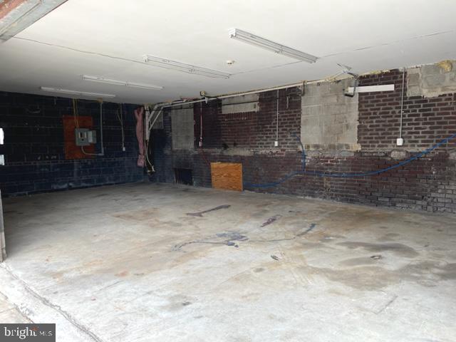 1911 Jackson St Property Photo 6