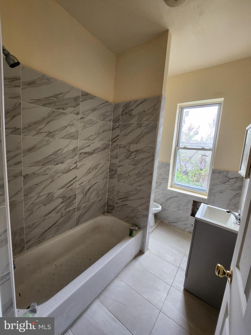 2267 N 17th St Property Photo 5