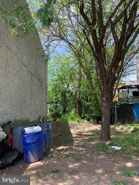6109 Upland St Property Photo