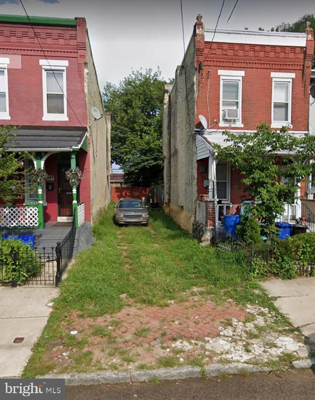 661 N Brooklyn St Property Photo 1
