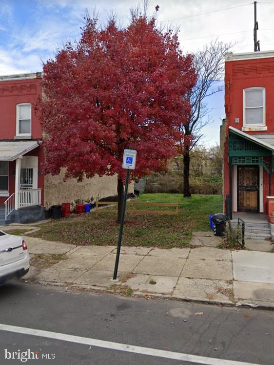 4279 MANTUA AVE Property Photo 1