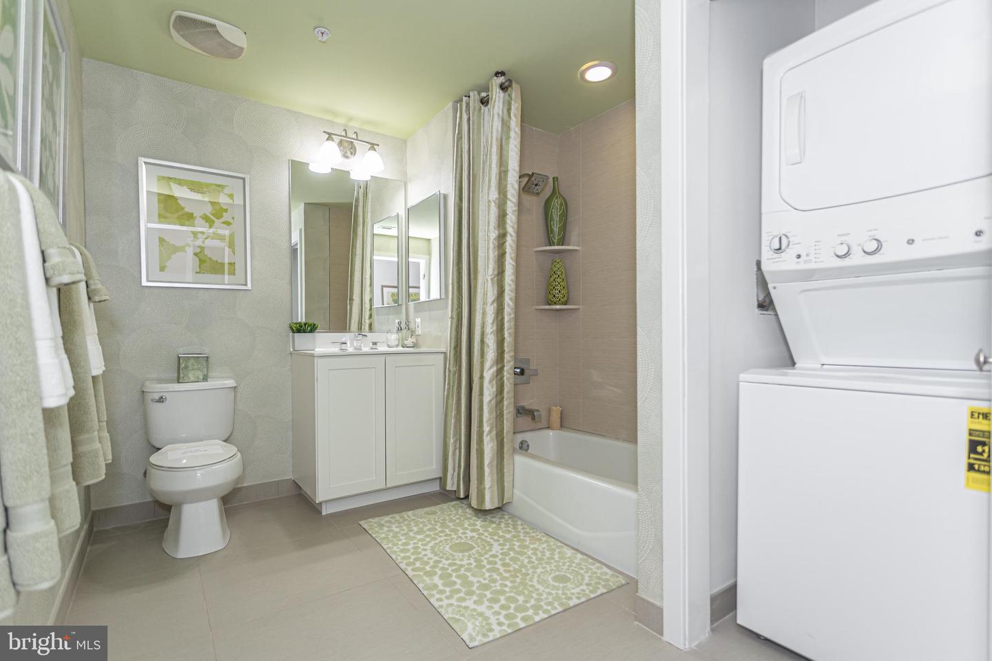 717 S Columbus Blvd #1113 Property Photo 14