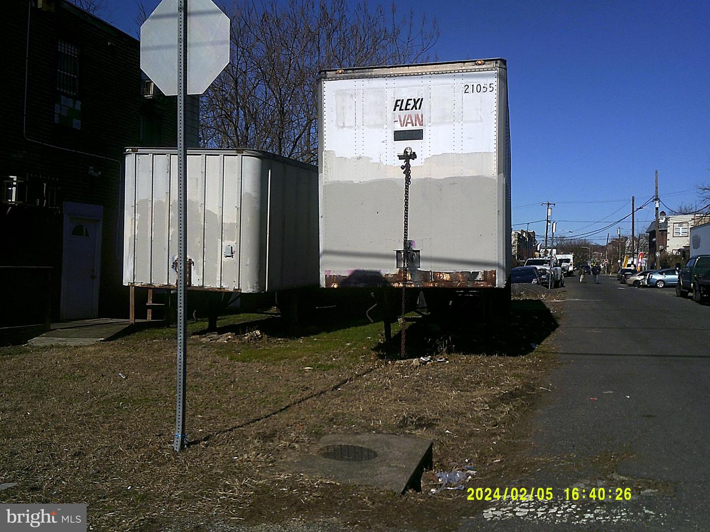 1859 Harrison St Property Photo 3