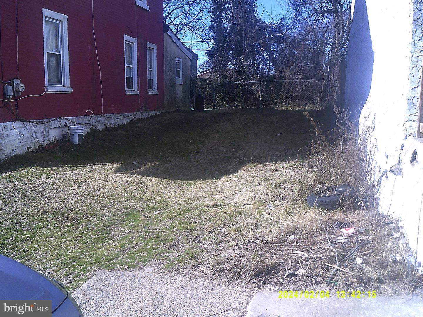 6152 N Lambert St Property Photo 7