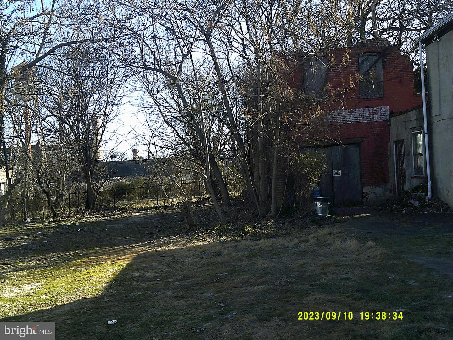 4019 Nice St Property Photo 3