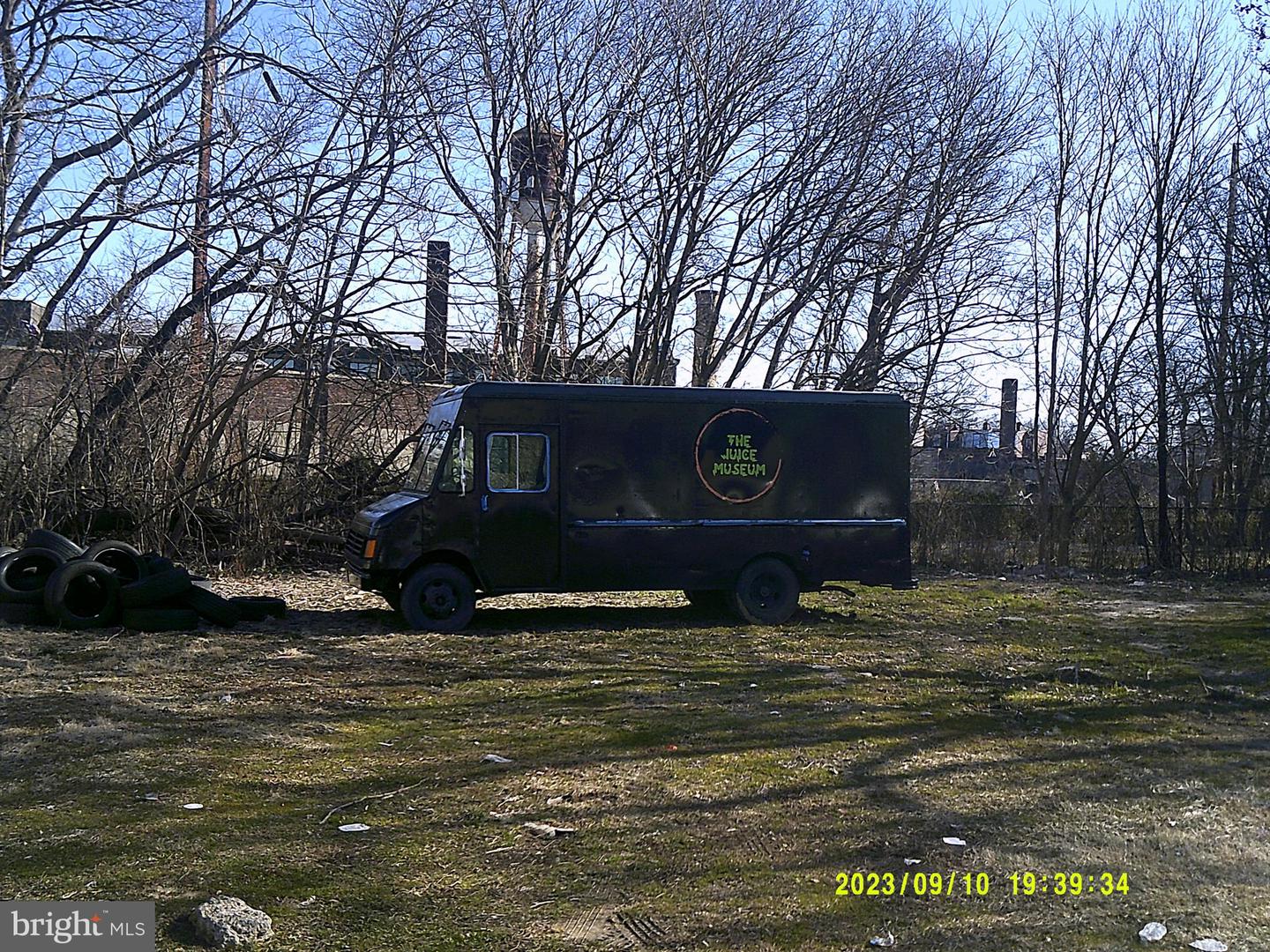 4029 Nice St Property Photo 3
