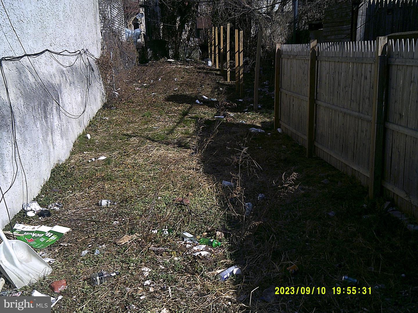 1715 W Pacific St Property Photo 2