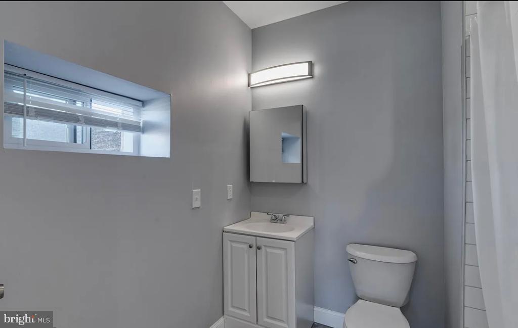 2323-25 Mifflin St Property Photo 13