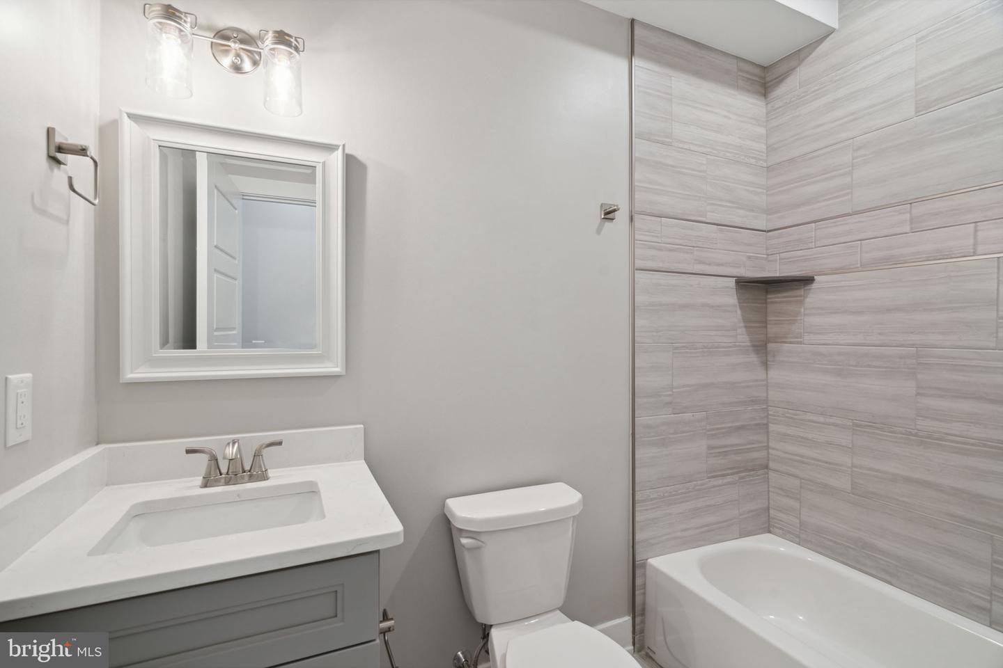 2262 N 2nd St #1 Property Photo 5