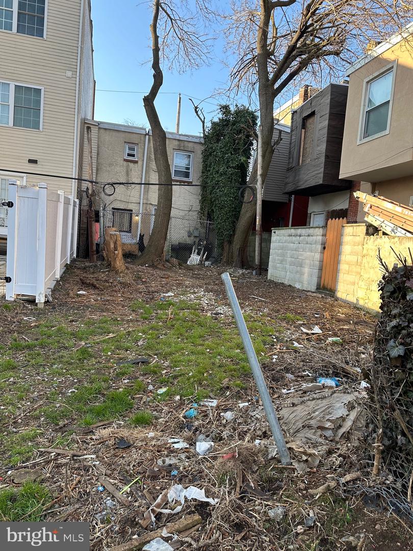 2538 Annin St Property Photo 3