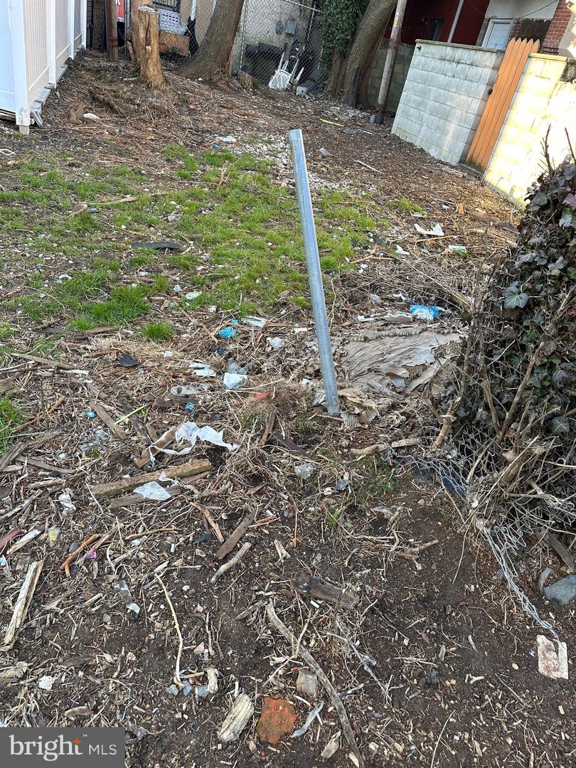2538 Annin St Property Photo 5