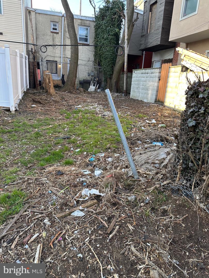 2538 Annin St Property Photo 6